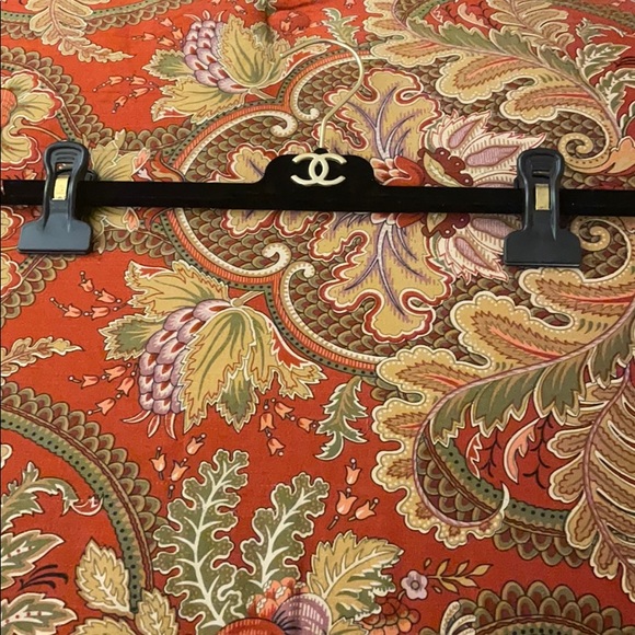 Chanel. Velvet Pants/Skirt Hanger